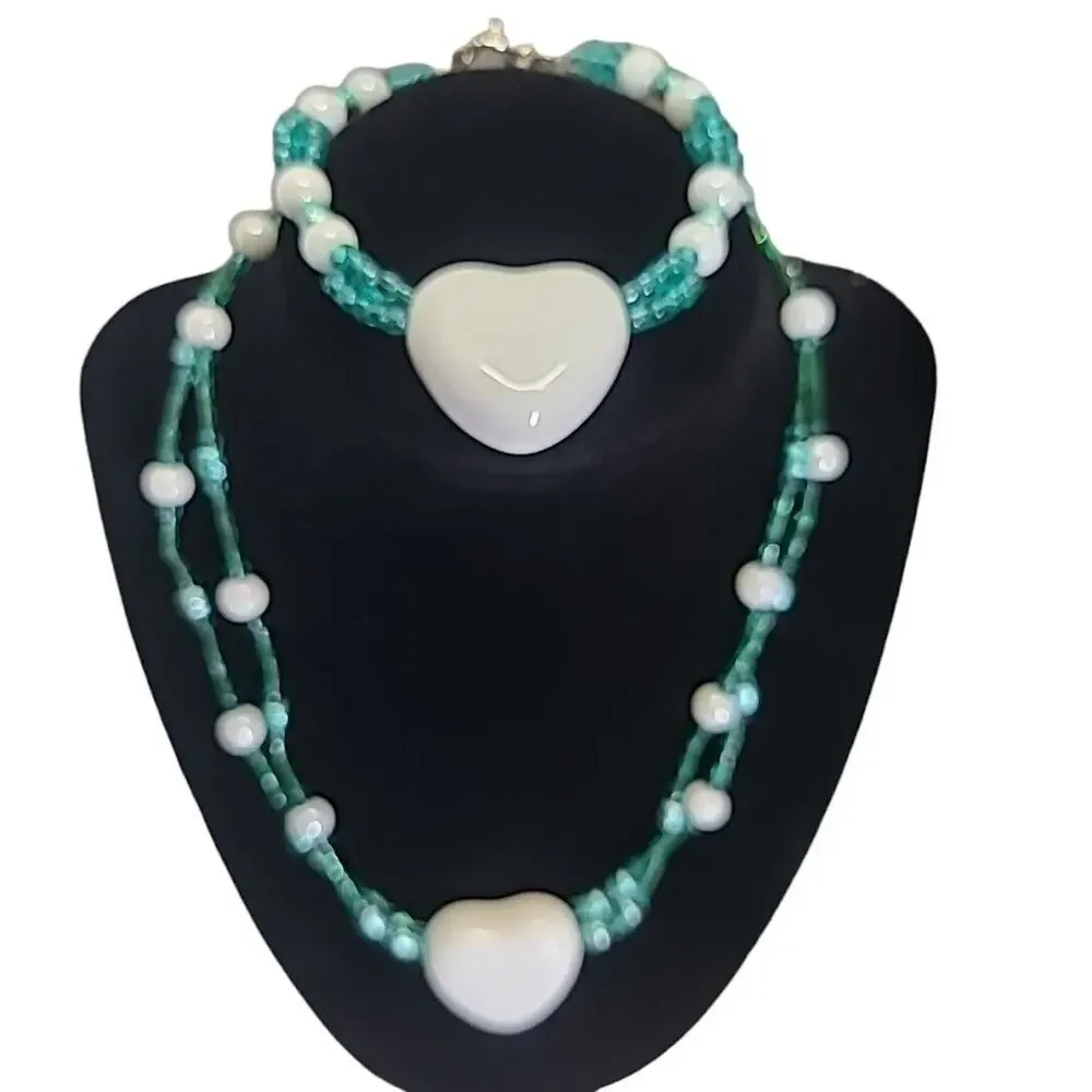 Teal Green & White Heart‎ Glass & Acrylic Bead 16